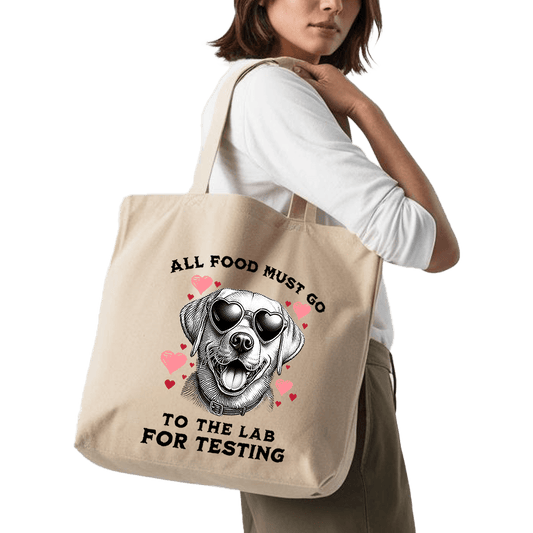 תיק בד TOTE BAG 'Lab Testing' - מושלמת לחובבי כלבים ולאוהבי אוכל אמיתיים 🐶
